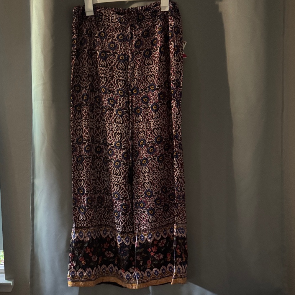 Angie Black and Gold Patterned Wide Leg Pants